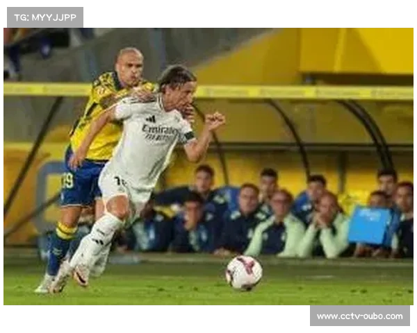 维尼修斯陷入924分钟进球荒，皇马边锋急需找回射门靴